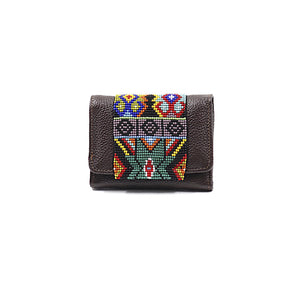 ck-65 cartera de piel con tapa de chaquira