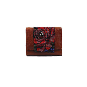 ck-65 cartera piel con tapa de chaquira artesanal