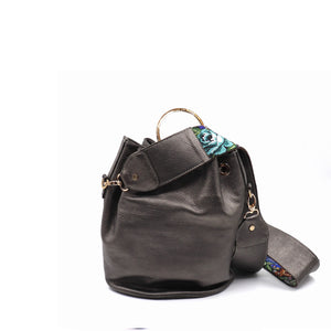 bk-1336 bolsa/morral de piel con asa de chaquira artesanal de fauna