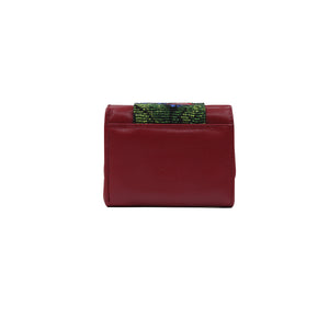 ck-65 cartera piel con tapa de chaquira artesanal